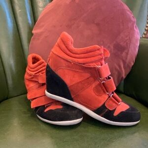 Breckelles Red and Black Wedge Sneakers